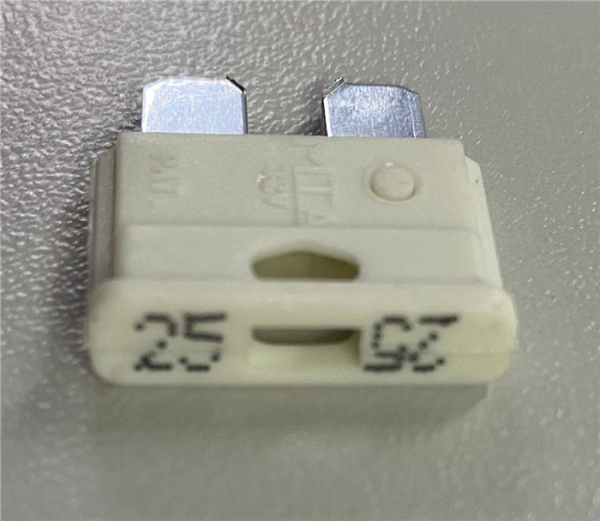 FUSIBLE ATC 25AMP MTA BLANCO - Imagen 2