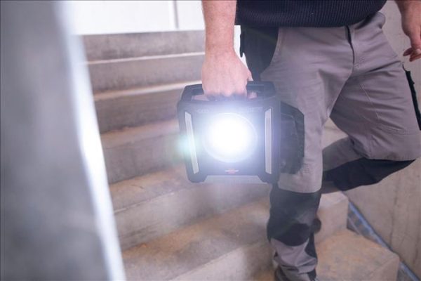 FOCO LED MOVIL A BATERIA 18V 4500LM BRENNENSTUHL - Imagen 4