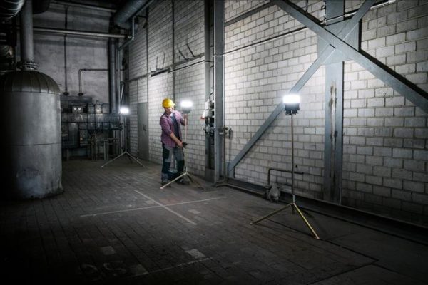 FOCO LED MOVIL RECARG 3000LM 360 BRENNENSTUHL - Imagen 4